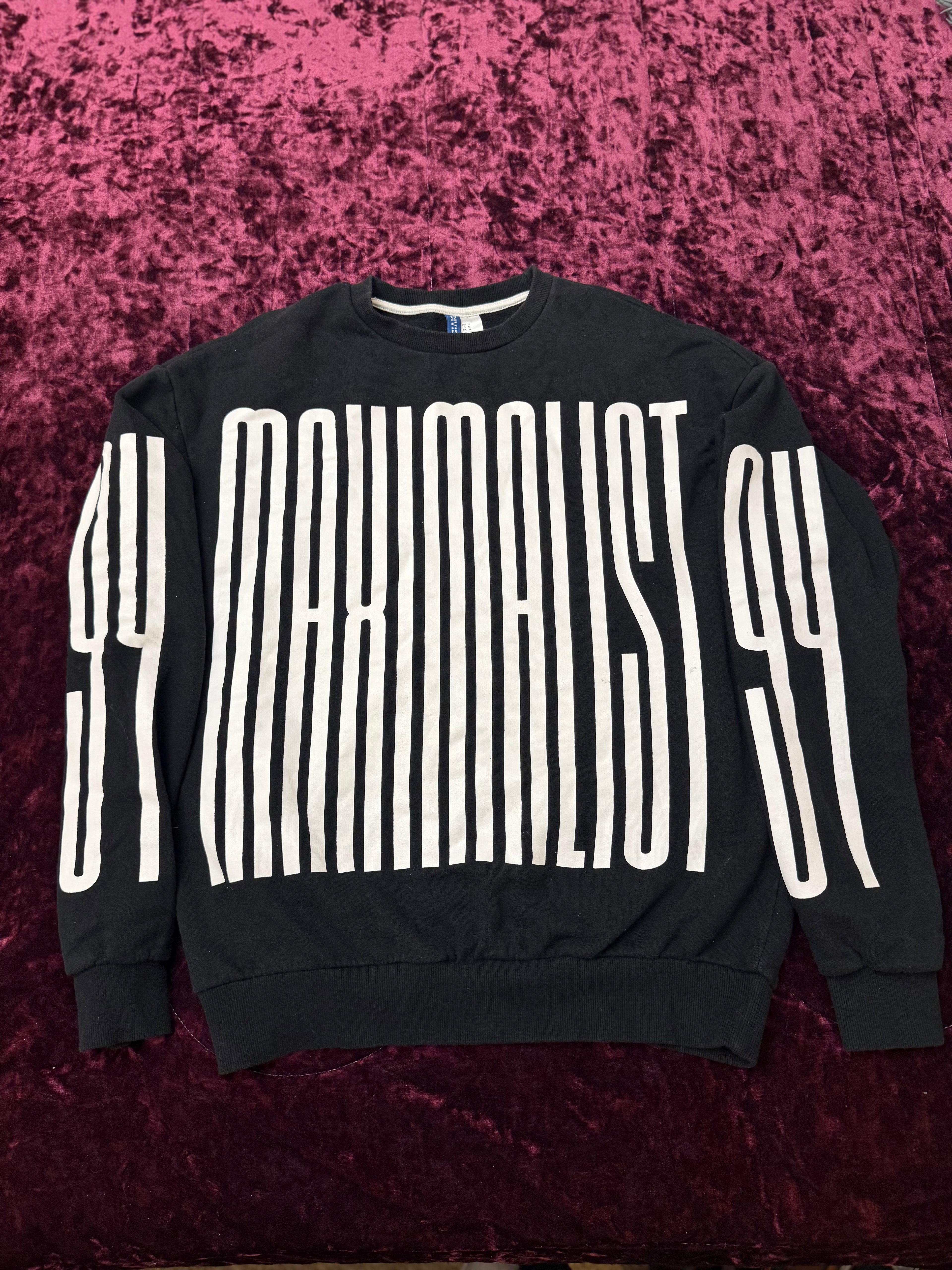 Medium Black H&M Maximalist 94 Sweatshirt!