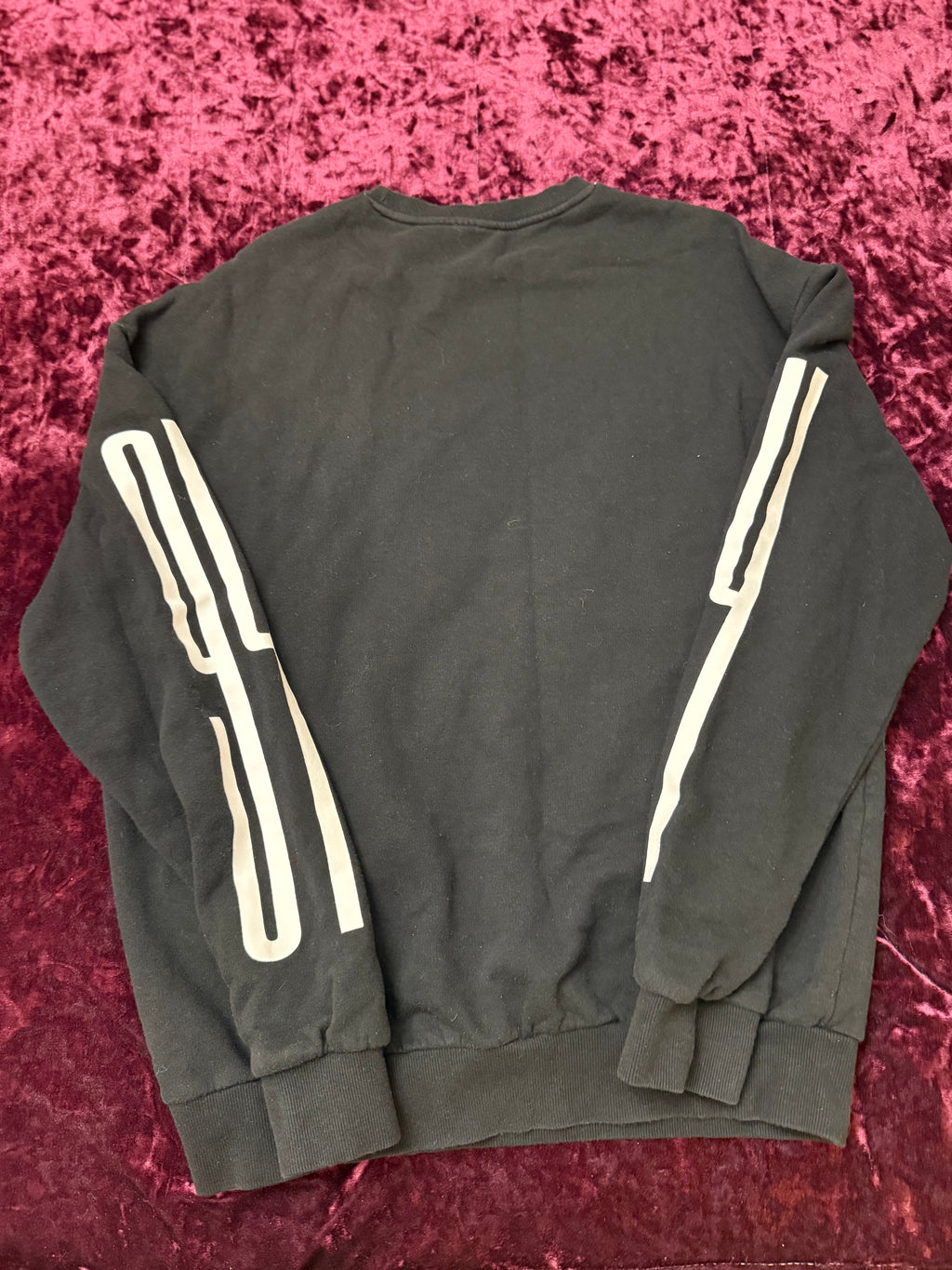 Medium Black H&M Maximalist 94 Sweatshirt!