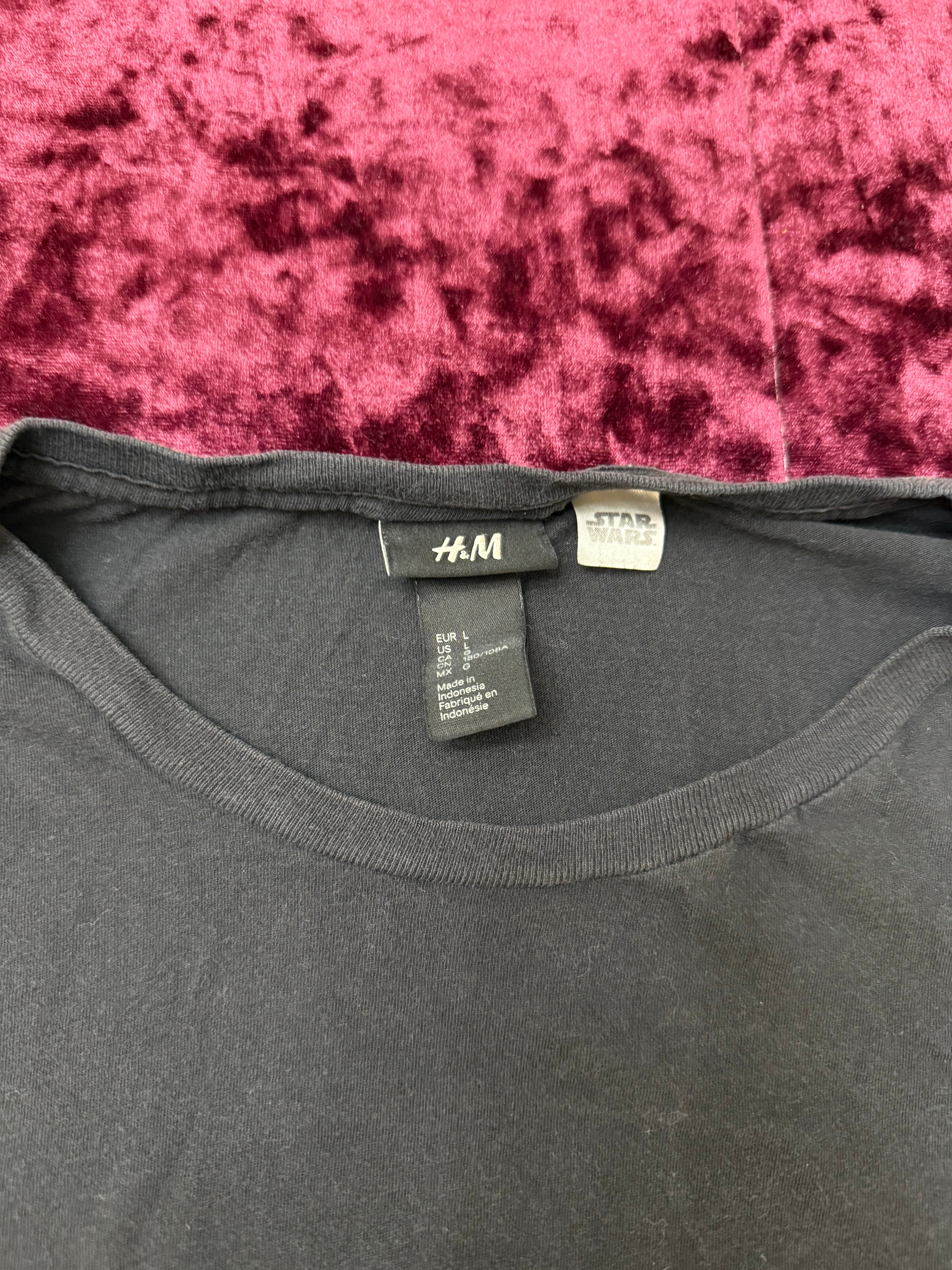 Large H&M Black Star Wars Tee!
